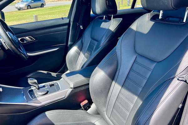 2019 BMW 3 Series 330i Luxury Line G20