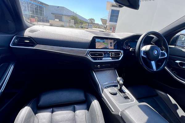 2019 BMW 3 Series 330i Luxury Line G20