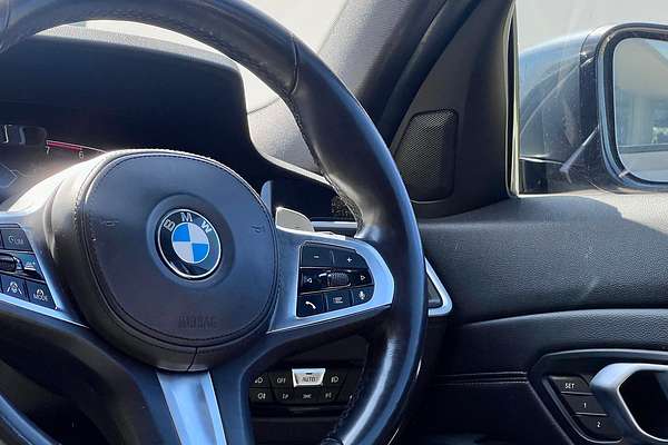 2019 BMW 3 Series 330i Luxury Line G20