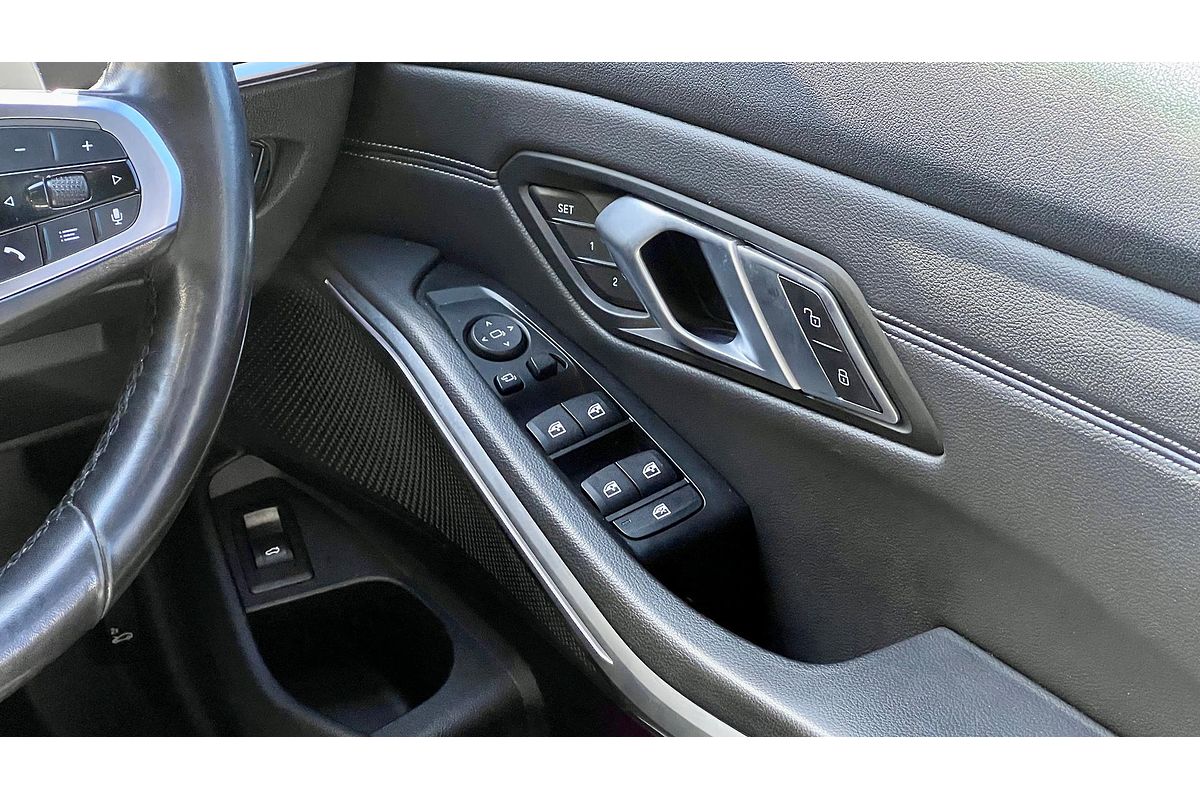 2019 BMW 3 Series 330i Luxury Line G20