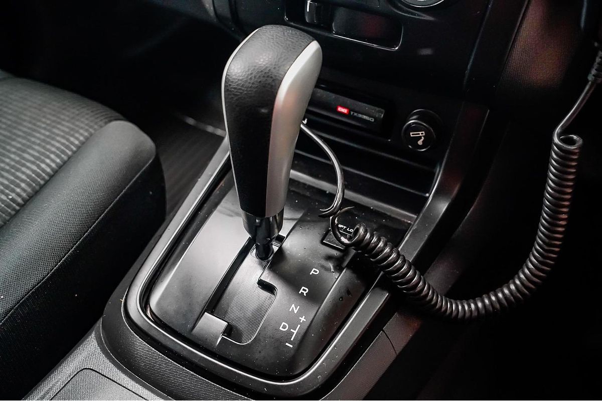 2020 Isuzu D-MAX SX High Ride Rear Wheel Drive