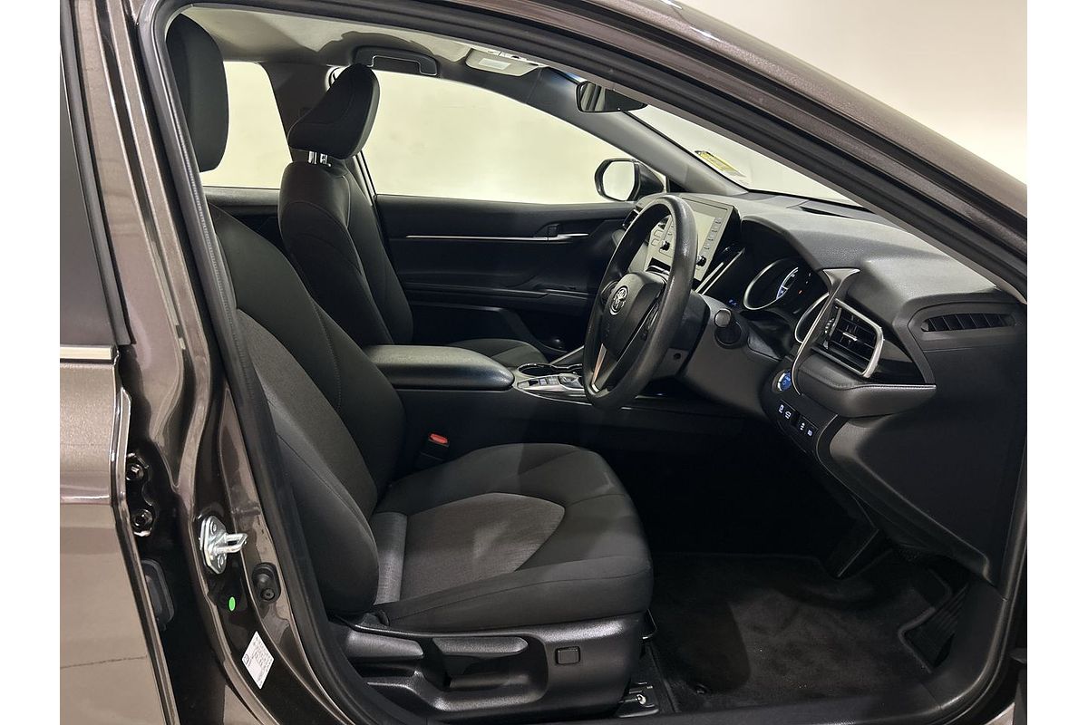 2021 Toyota Camry Ascent AXVH70R