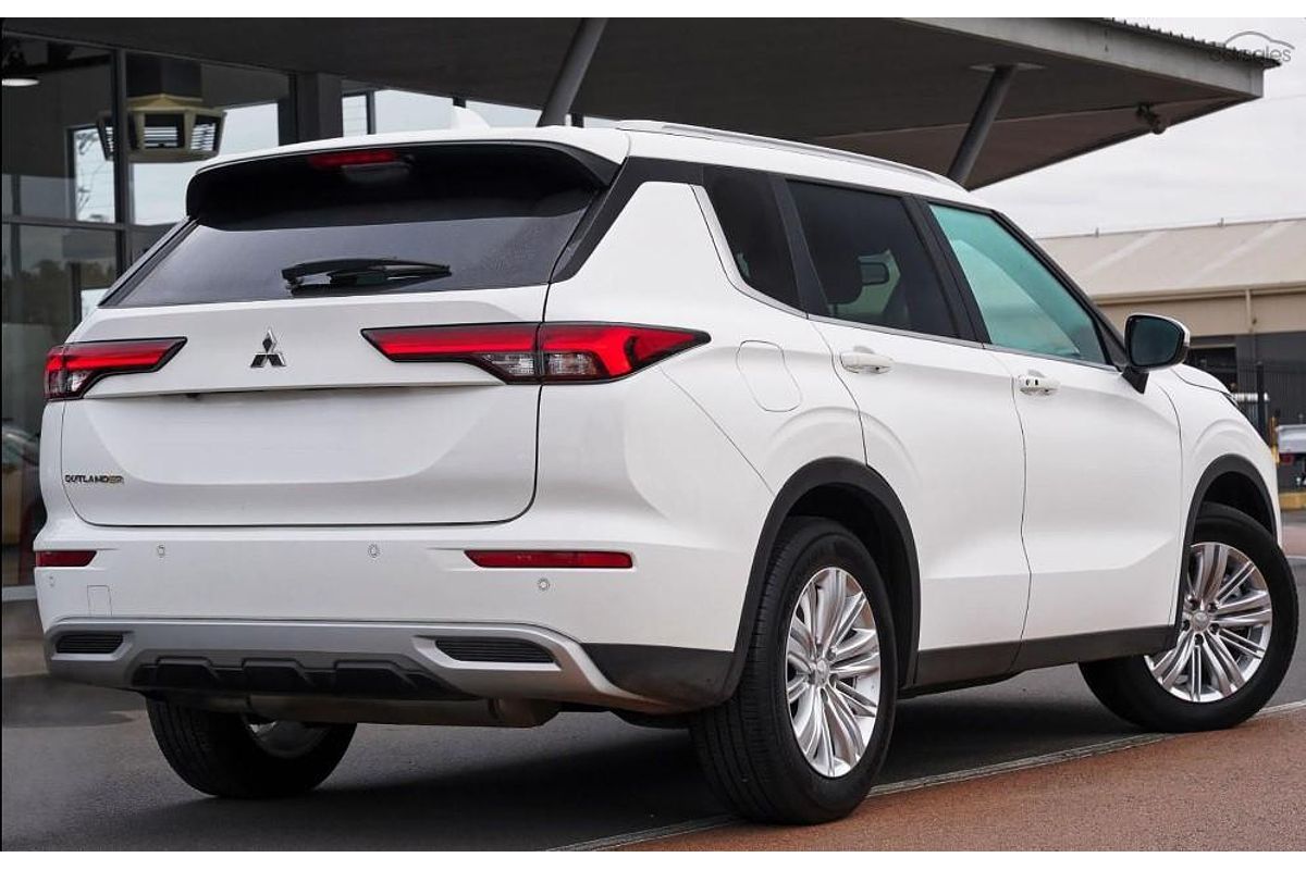 2024 Mitsubishi Outlander LS ZM AWD
