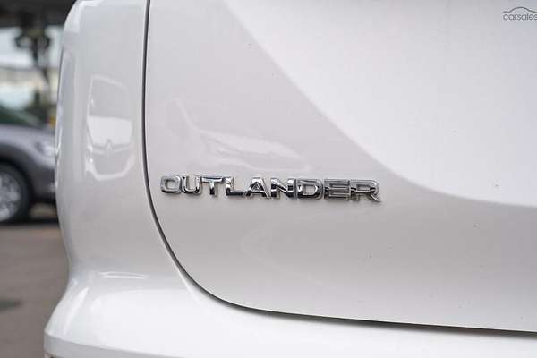 2024 Mitsubishi Outlander LS ZM AWD