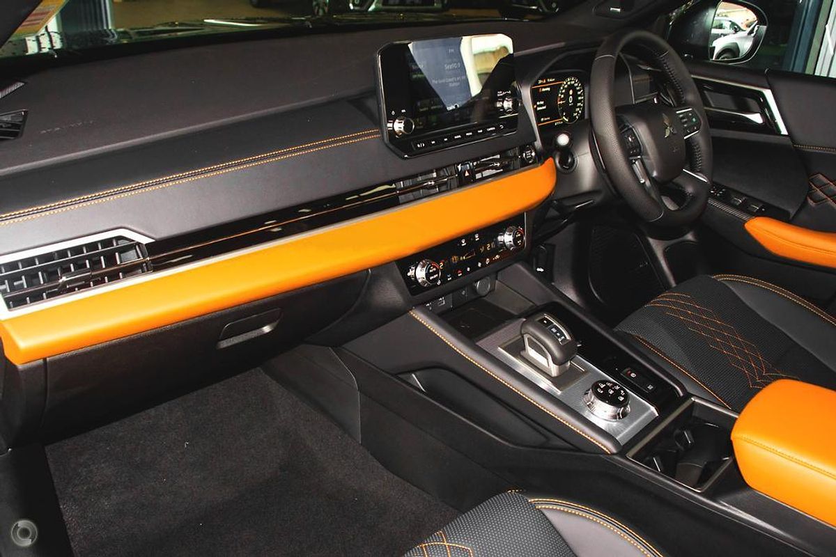 2024 Mitsubishi Outlander Exceed Tourer ZM AWD