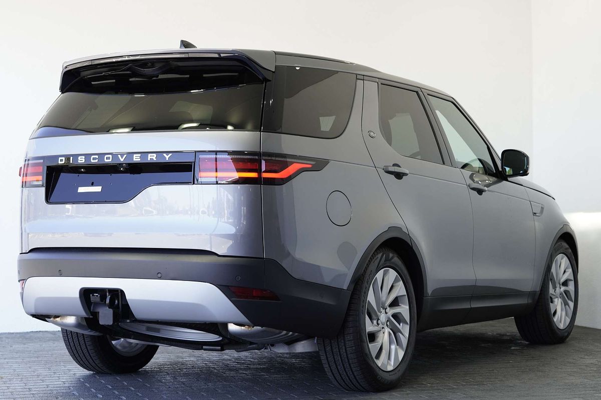 2024 Land Rover Discovery D350 S Series 5
