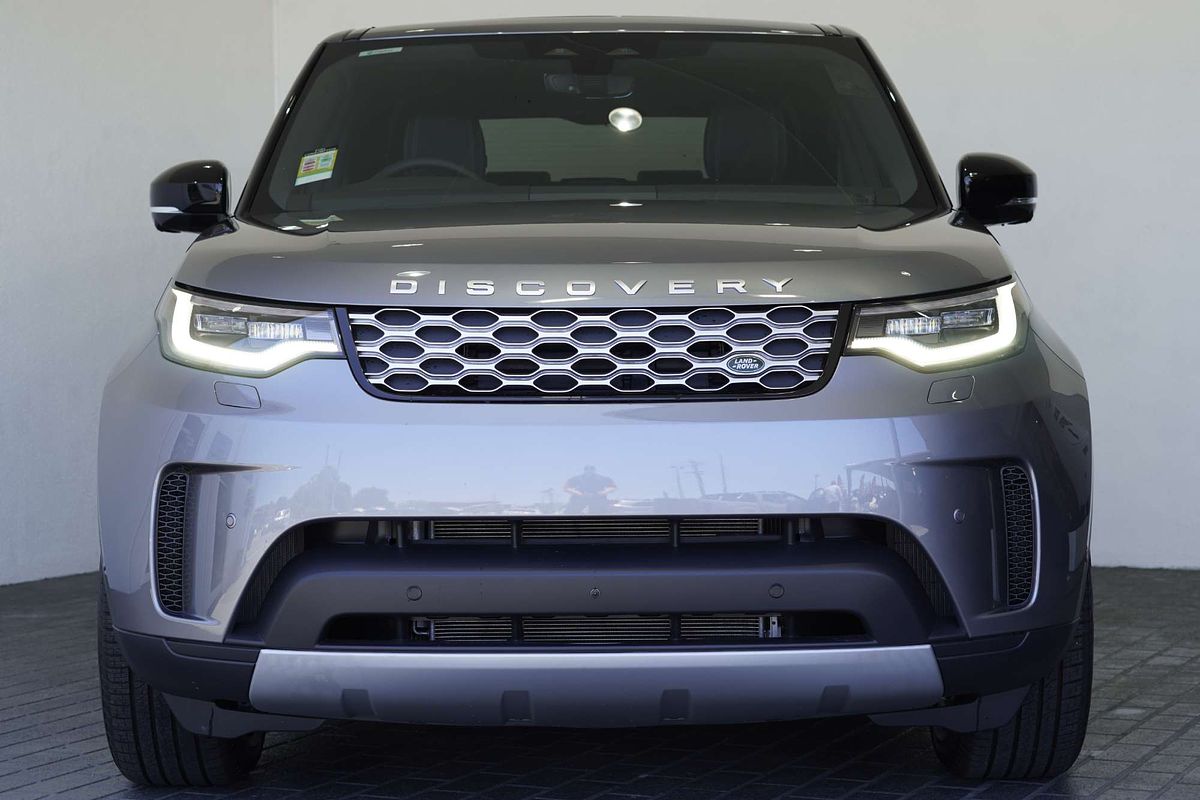 2024 Land Rover Discovery D350 S Series 5