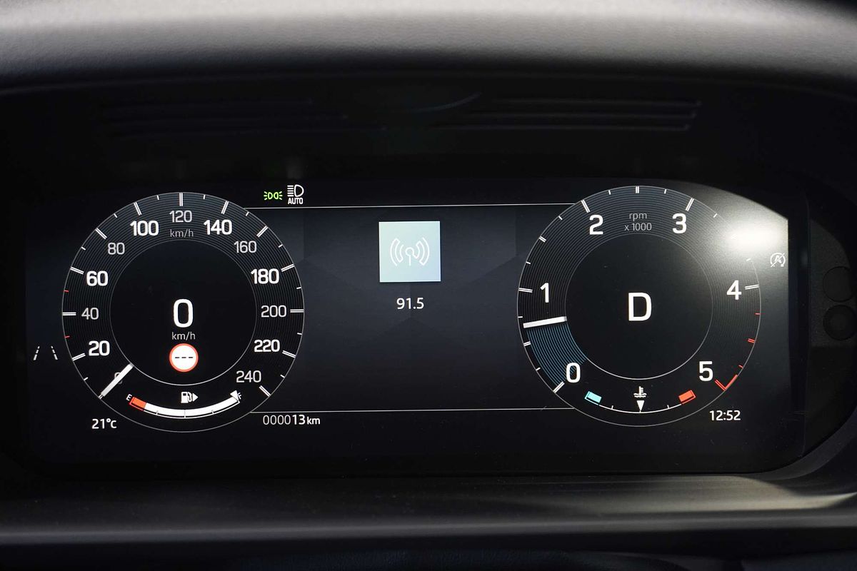 2024 Land Rover Discovery D350 S Series 5