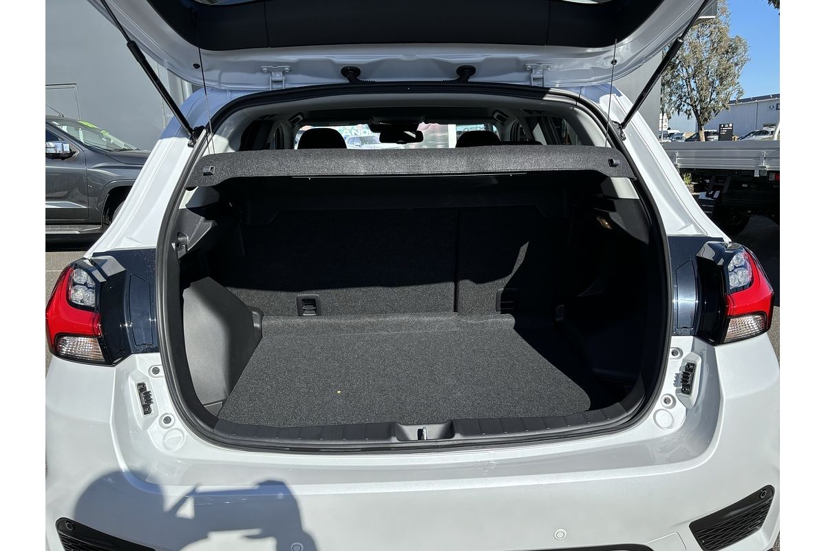 2024 Mitsubishi ASX MR XD