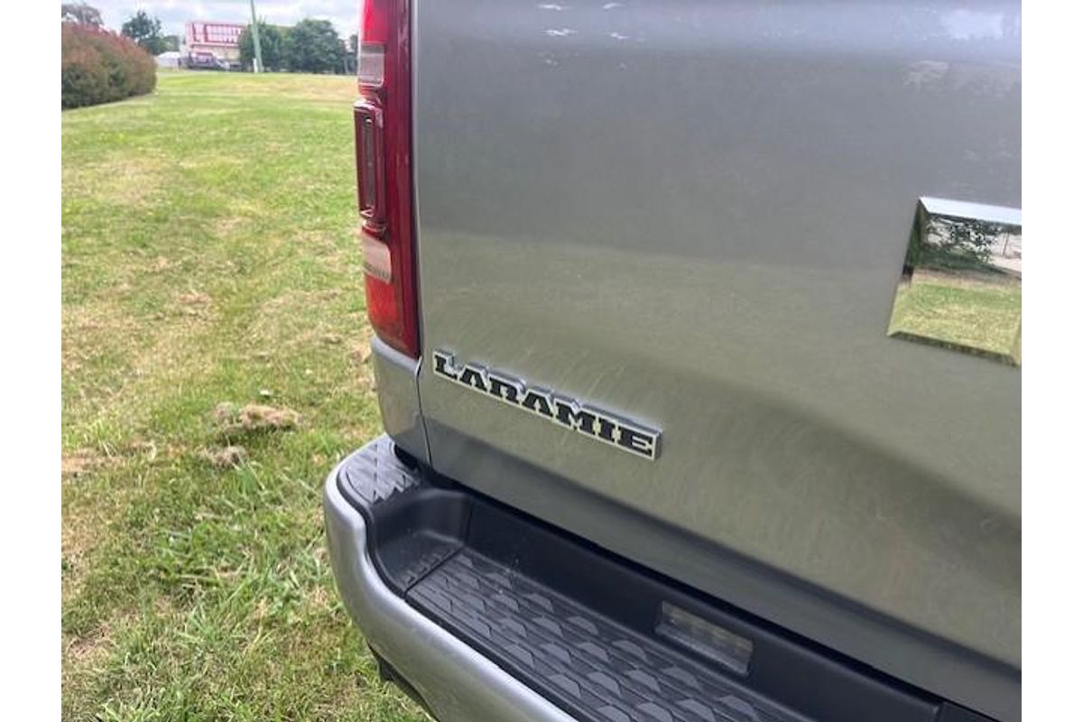 2024 RAM 1500 Laramie Sport RamBox DT 4X4 SWB