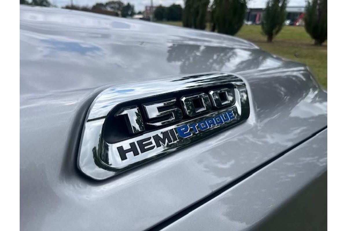 2024 RAM 1500 Laramie Sport RamBox DT 4X4 SWB
