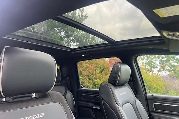 2024 RAM 1500 Laramie Sport RamBox DT 4X4 SWB