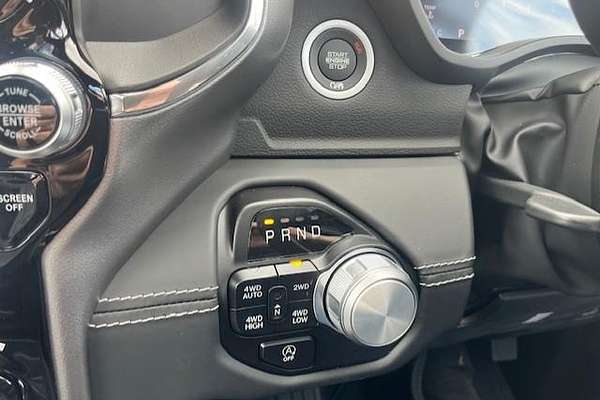 2024 RAM 1500 Laramie Sport RamBox DT 4X4 SWB