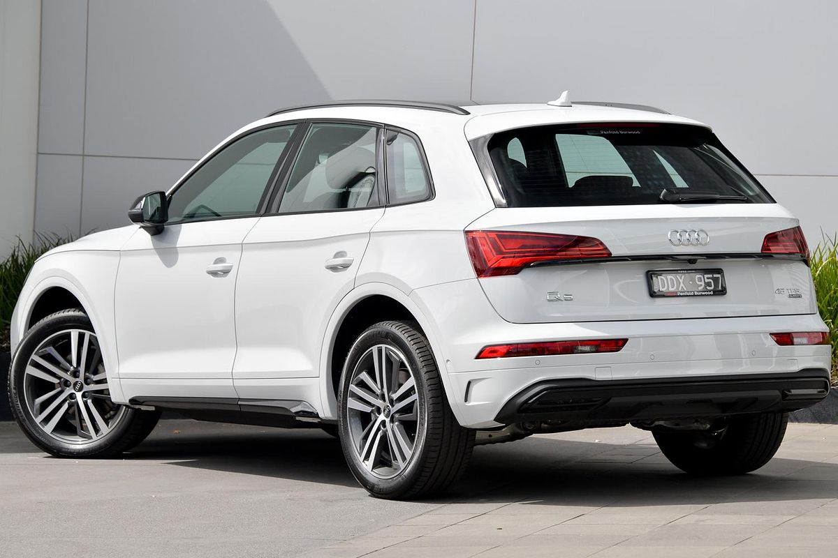 2024 Audi Q5 45 TFSI Sport FY