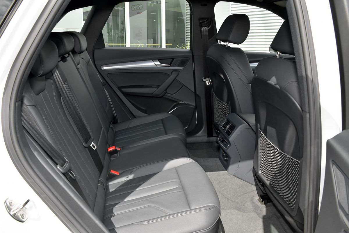 2024 Audi Q5 45 TFSI Sport FY