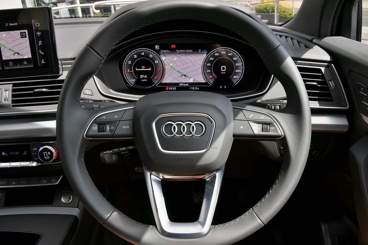 2024 Audi Q5 45 TFSI Sport FY