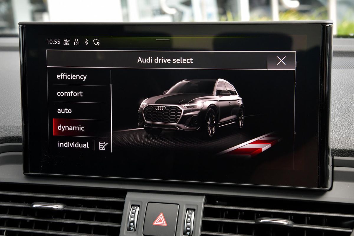 2024 Audi Q5 45 TFSI Sport FY