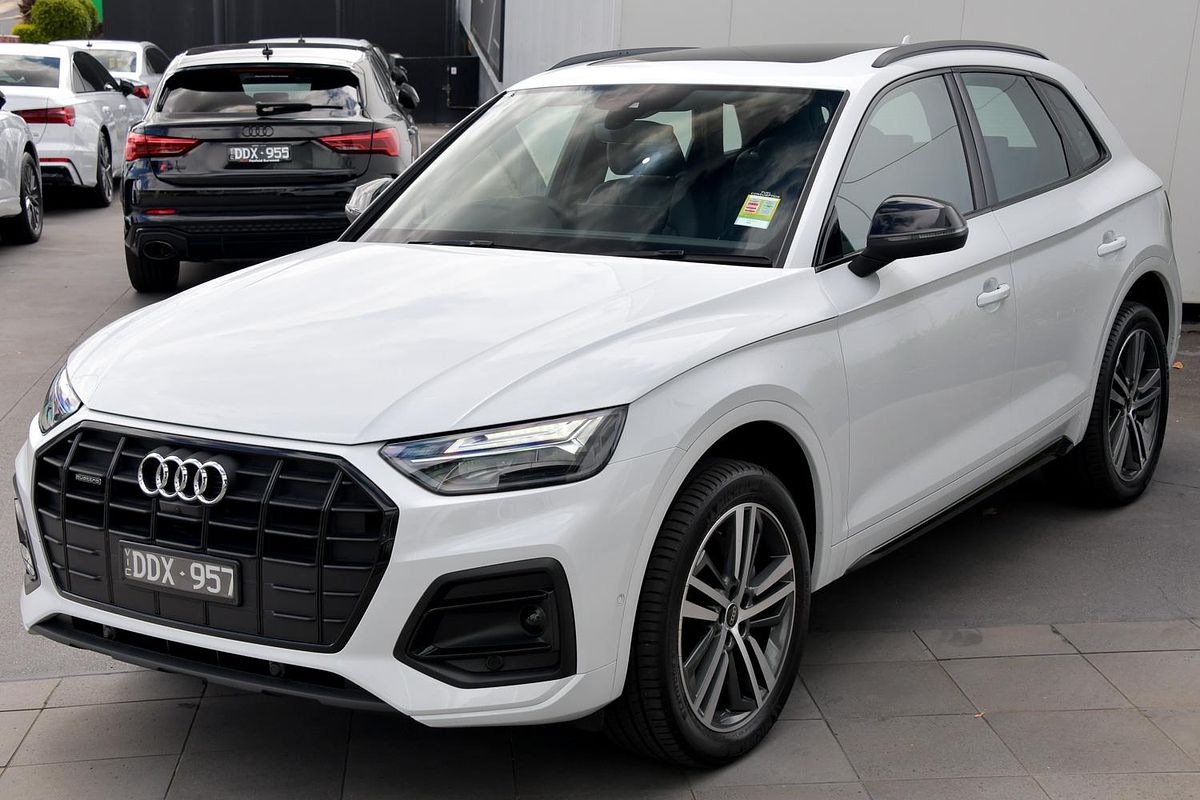 2024 Audi Q5 45 TFSI Sport FY