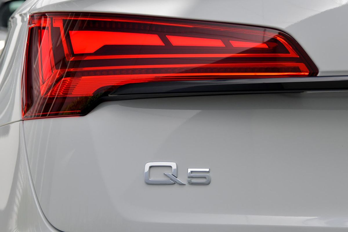 2024 Audi Q5 45 TFSI Sport FY