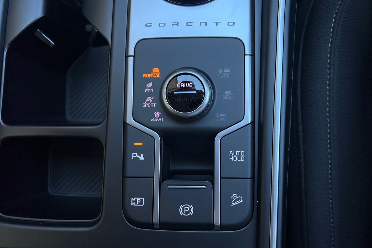 2024 Kia Sorento S MQ4 PE
