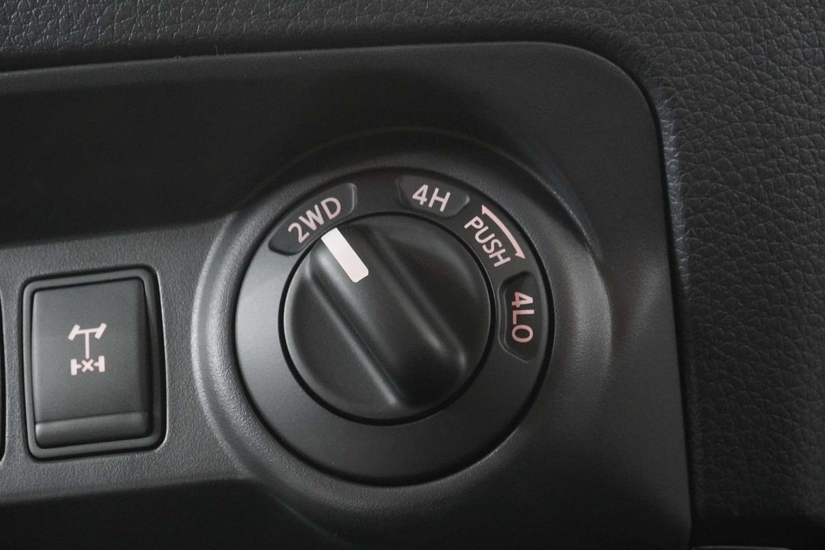 2024 Nissan Navara PRO-4X Warrior D23 4X4