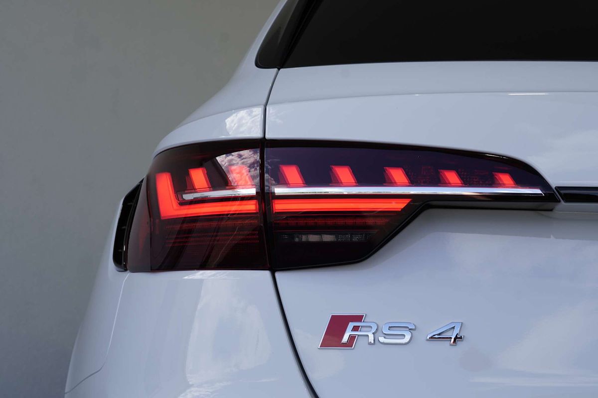 2024 Audi RS4 B9