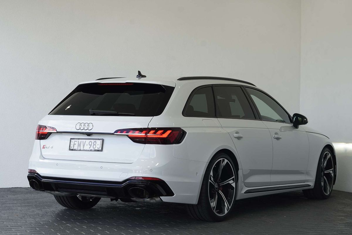 2024 Audi RS4 B9