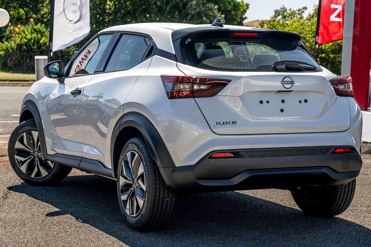 2024 Nissan JUKE ST F16
