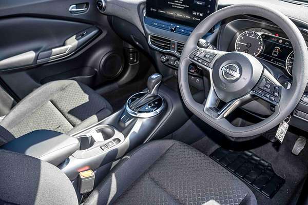 2024 Nissan JUKE ST F16