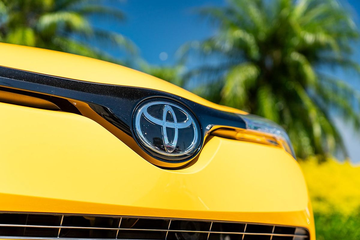 2017 Toyota C-HR NGX10R
