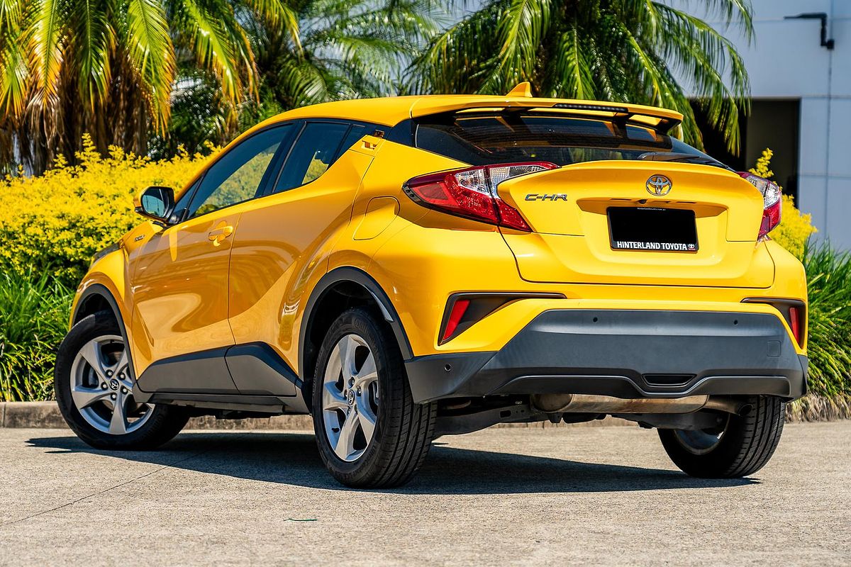 2017 Toyota C-HR NGX10R