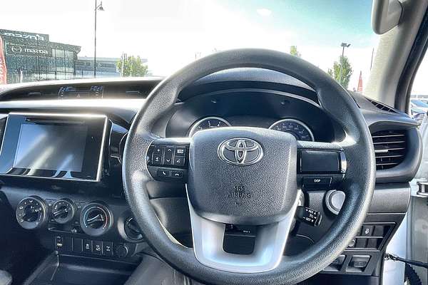 2017 Toyota Hilux SR GUN126R 4X4