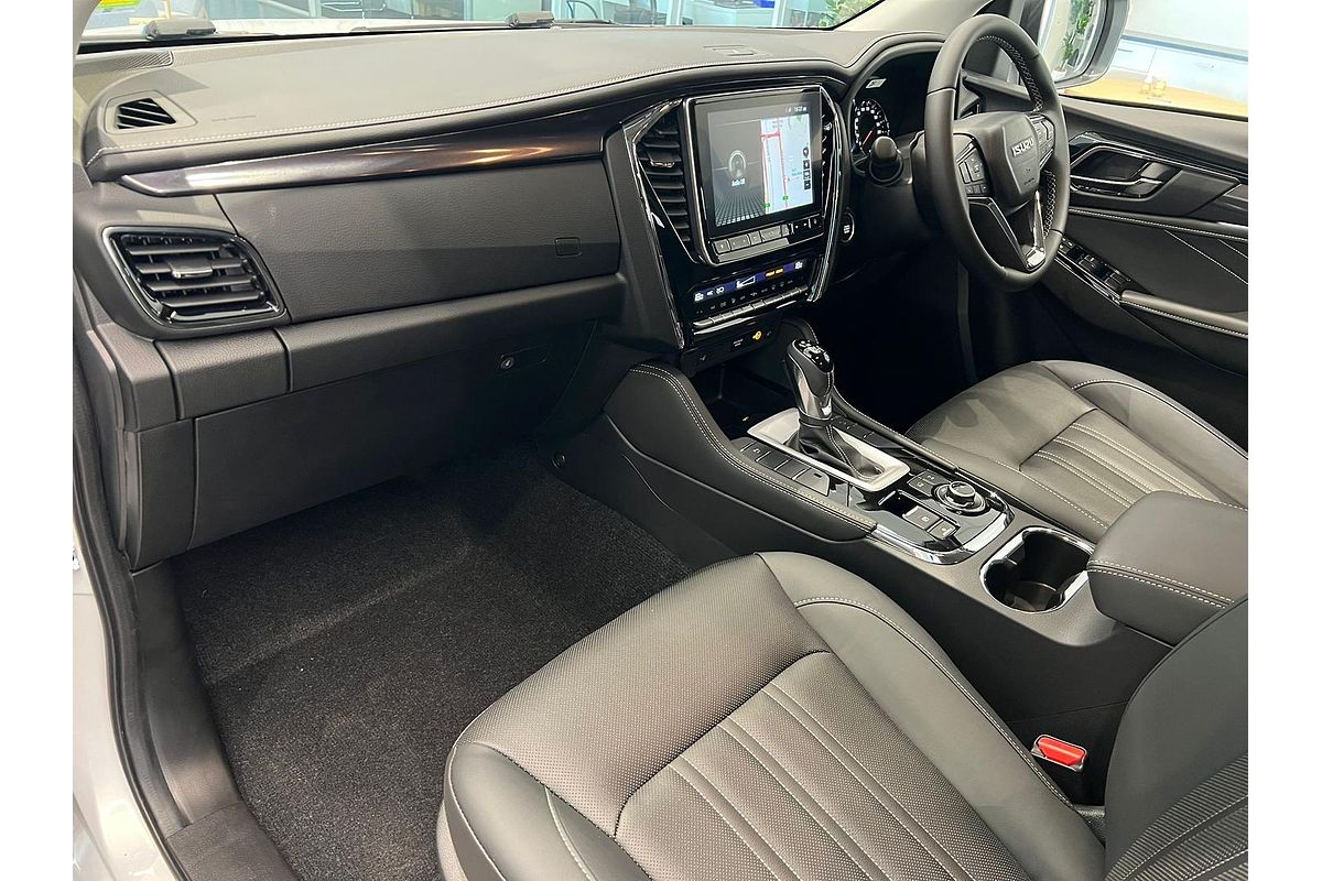 2024 Isuzu MU-X LS-T