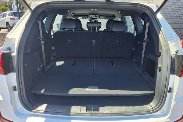 2024 SsangYong Rexton Adventure Y461
