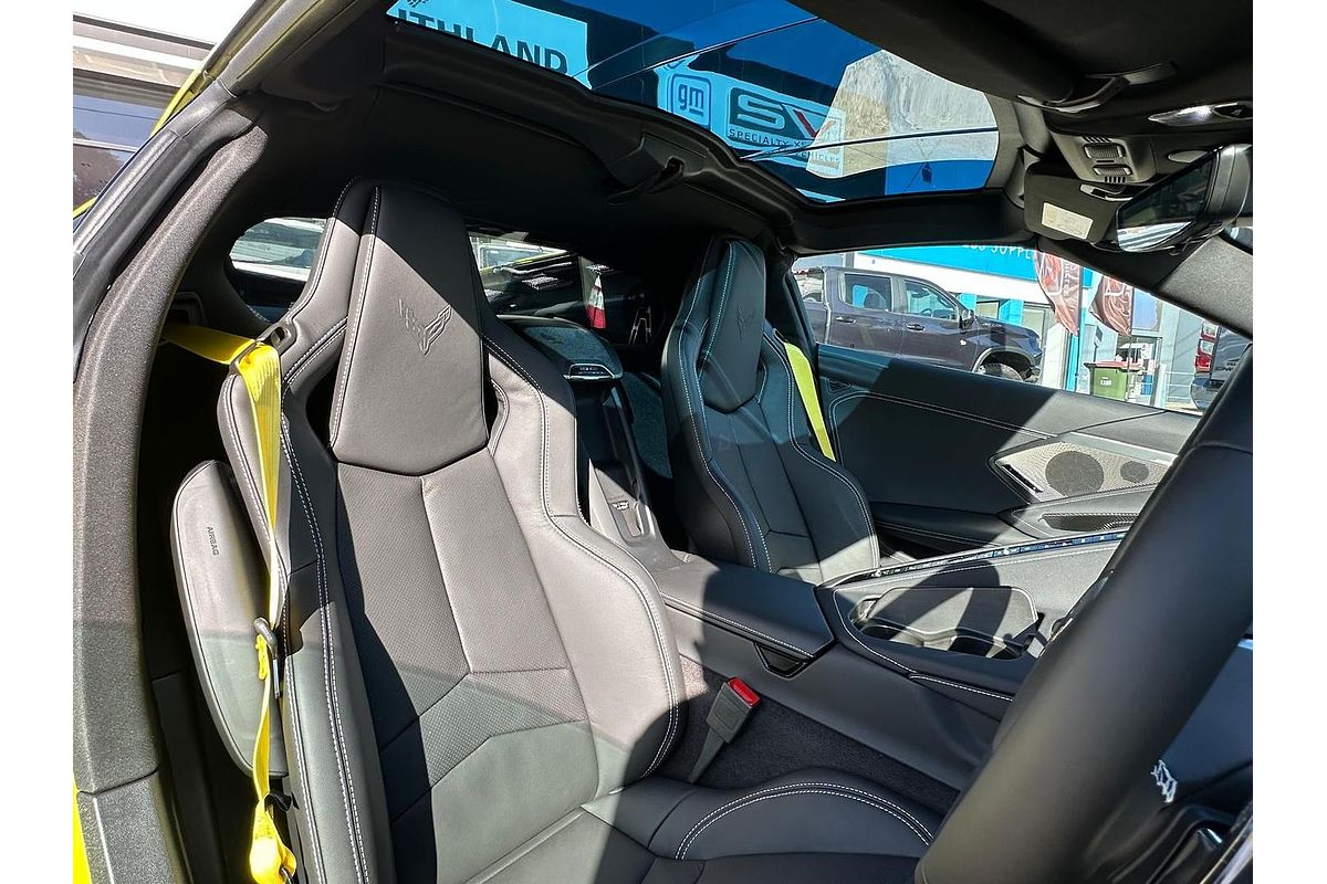 2024 Chevrolet Corvette Stingray 2LT C8