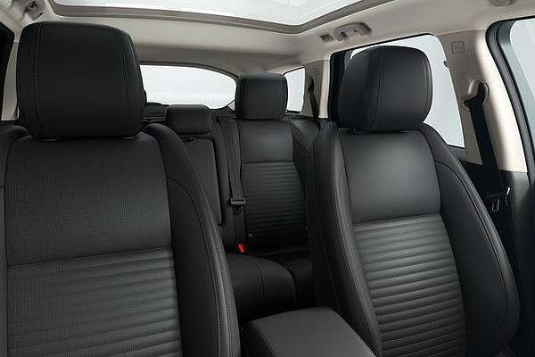 2024 Land Rover Discovery Sport P200 S L550