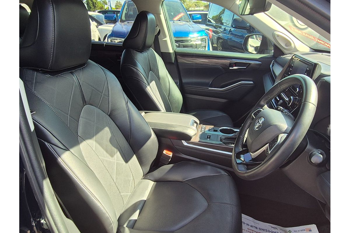 2022 Toyota Kluger Grande AXUH78R