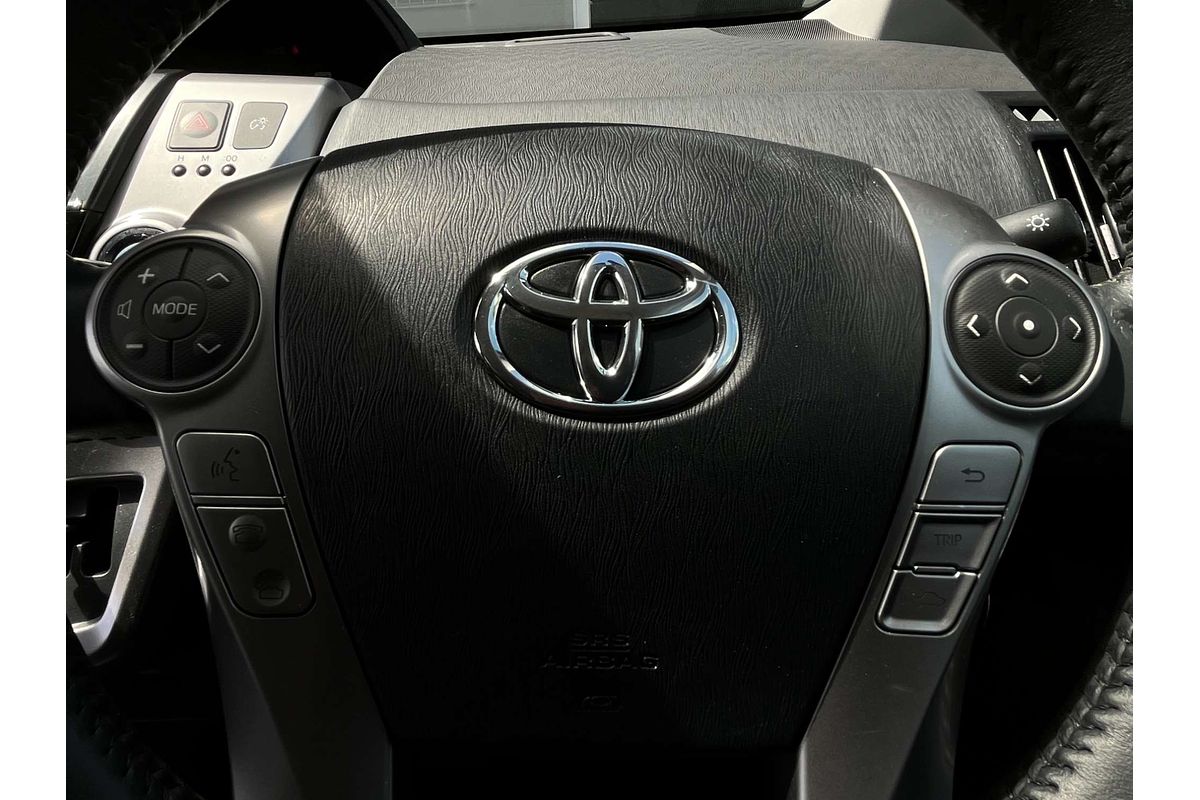 2018 Toyota Prius V i-Tech ZVW40R