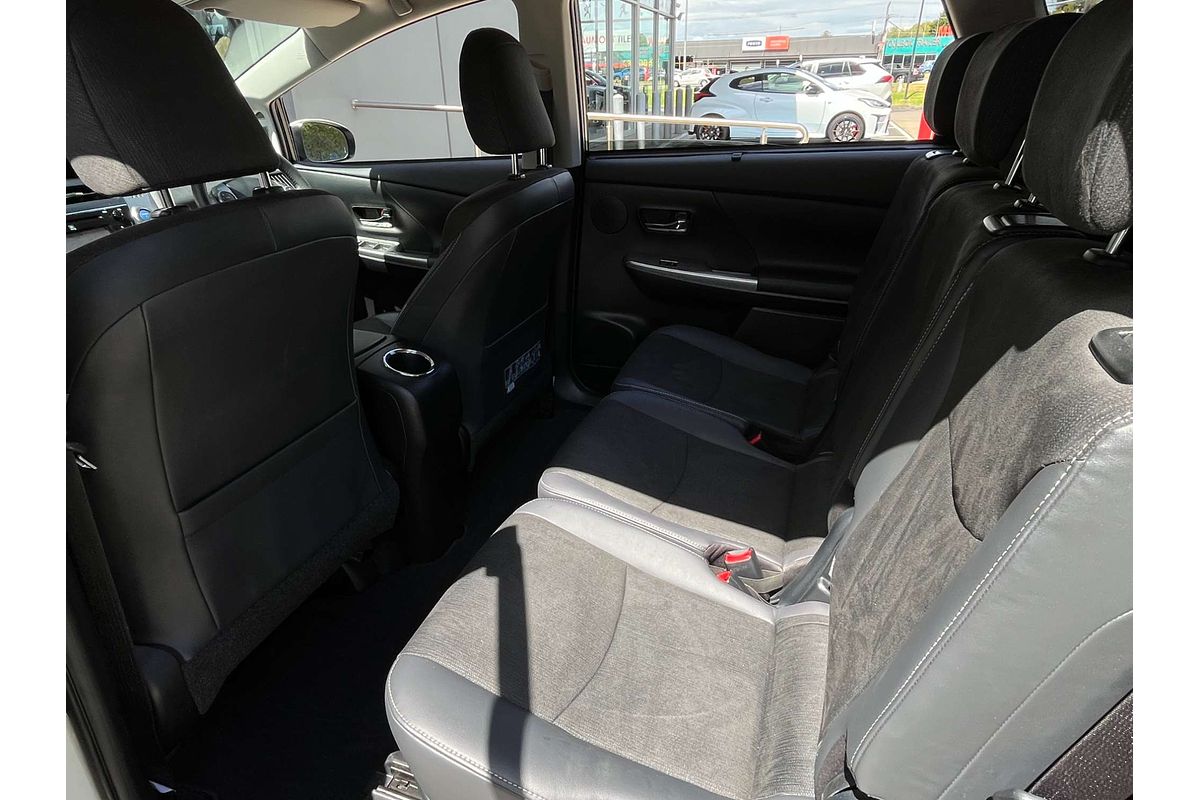 2018 Toyota Prius V i-Tech ZVW40R
