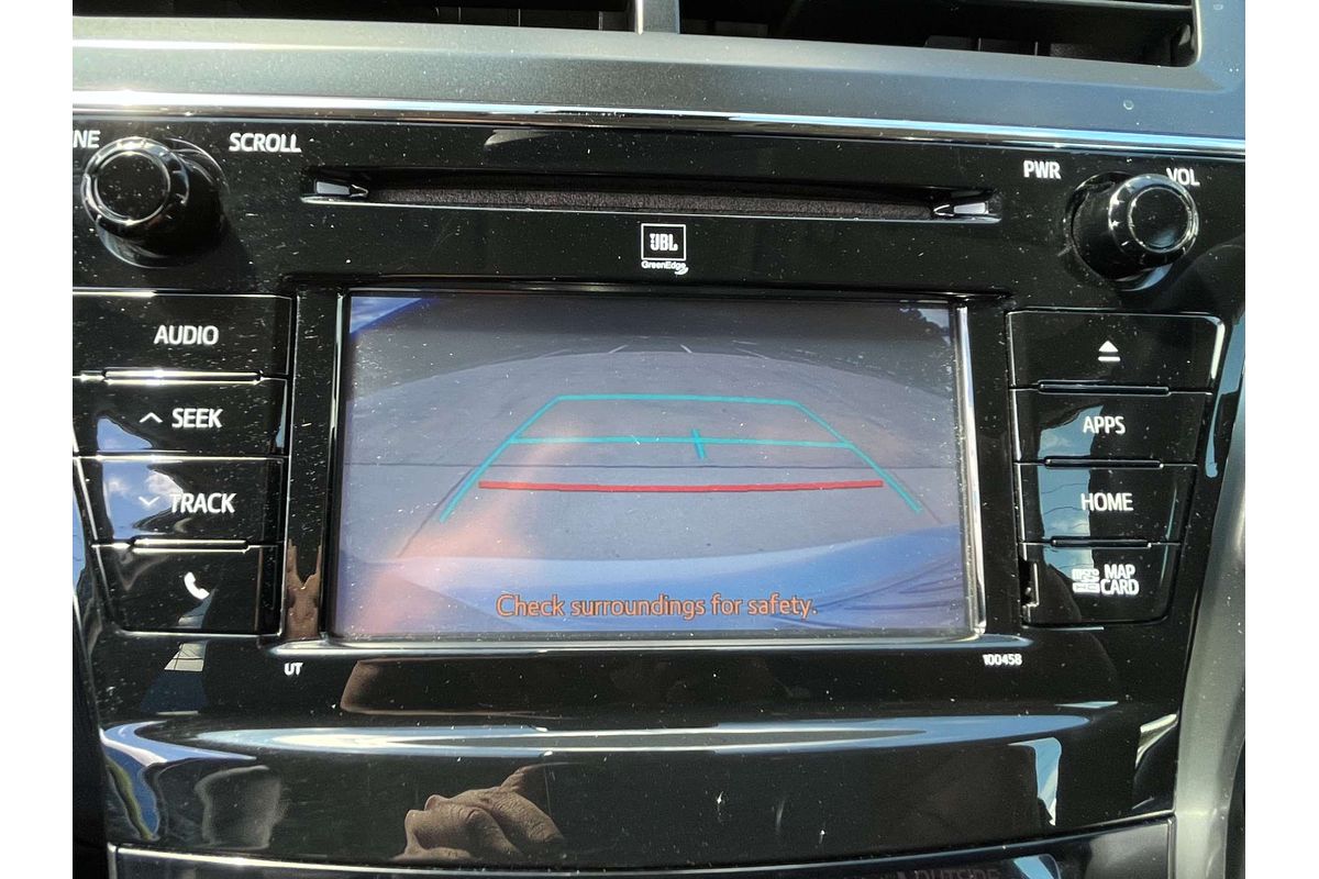 2018 Toyota Prius V i-Tech ZVW40R