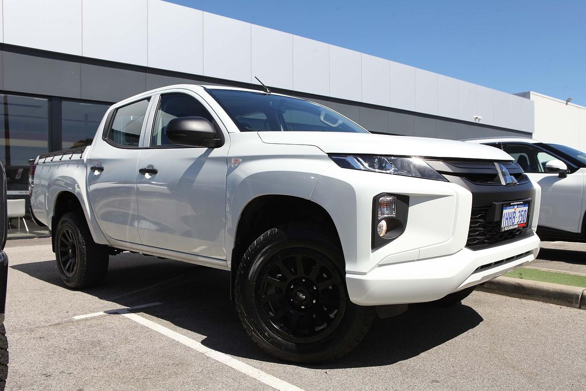 2021 Mitsubishi Triton GLX MR 4X4