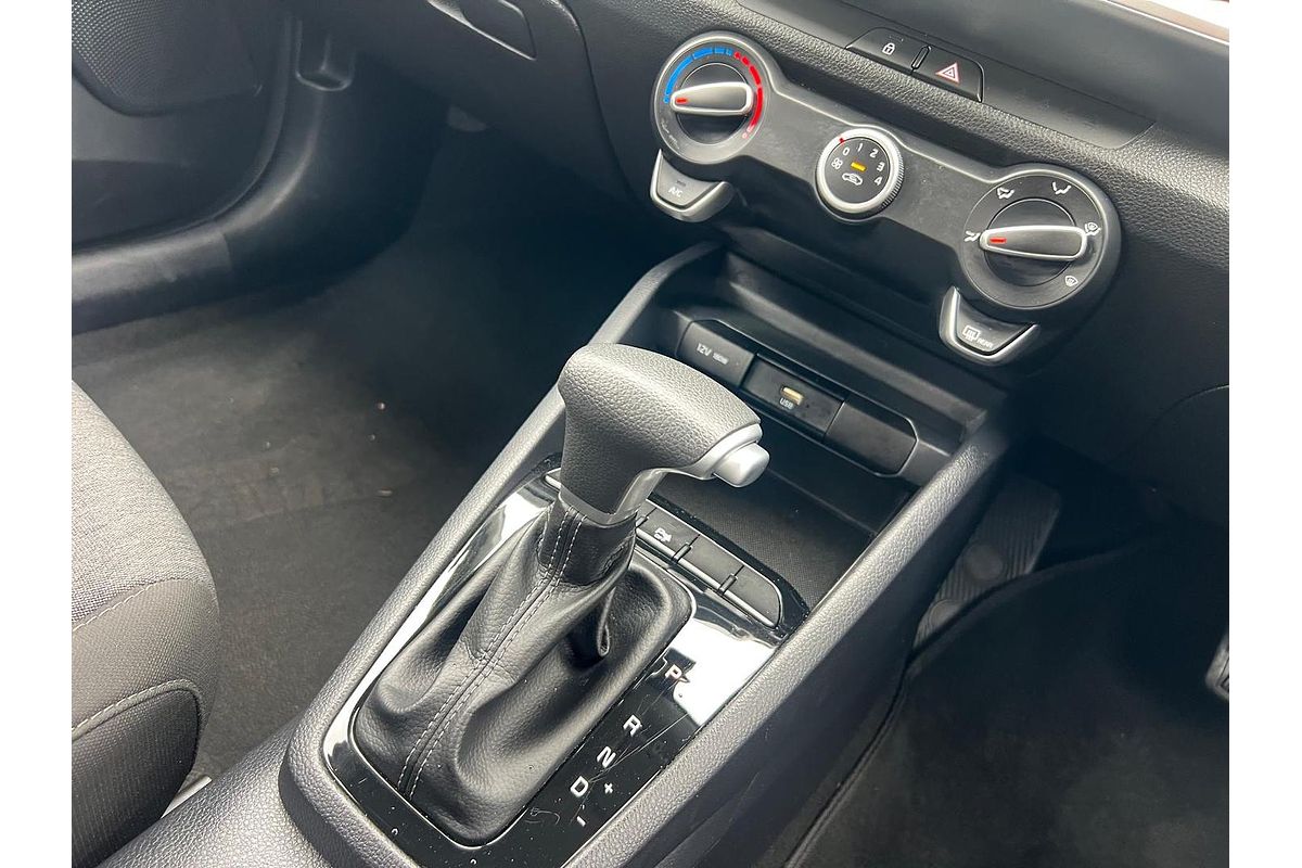 2023 Kia Stonic S YB