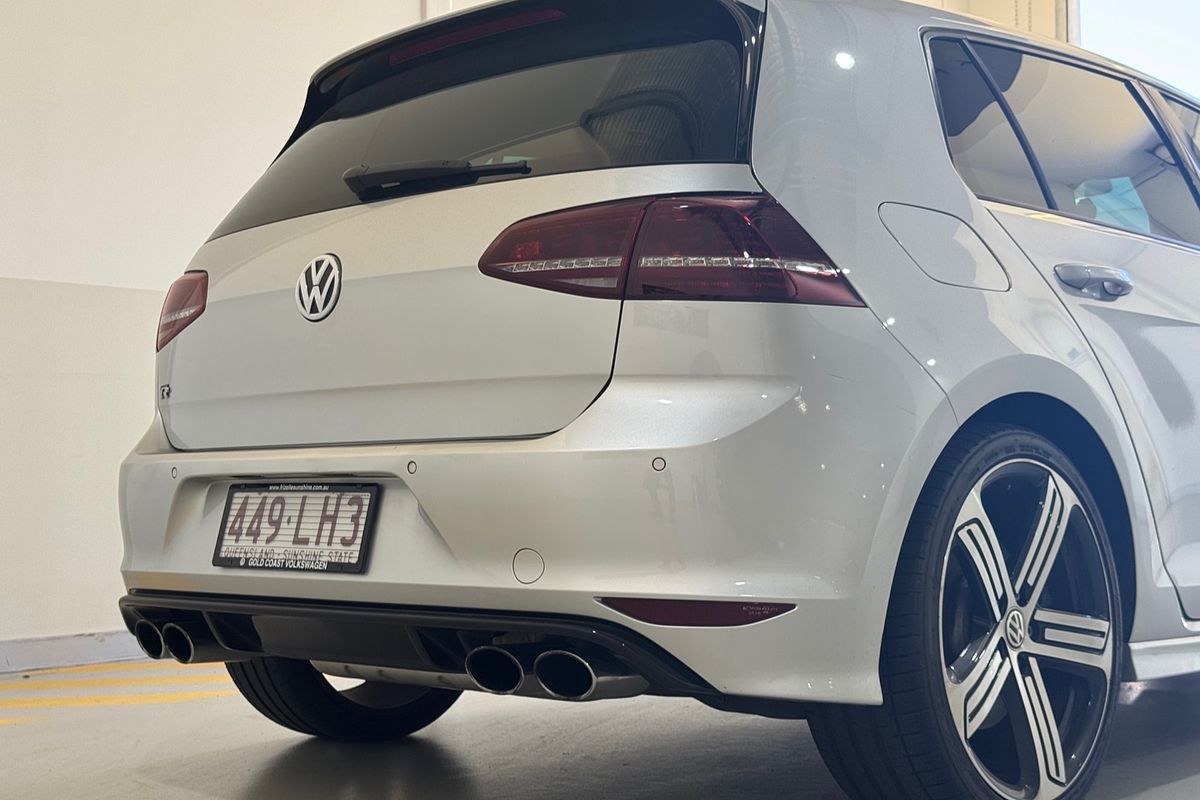 2017 Volkswagen Golf R 7