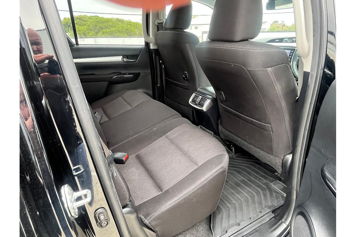 2022 Toyota Hilux SR5 GUN126R 4X4
