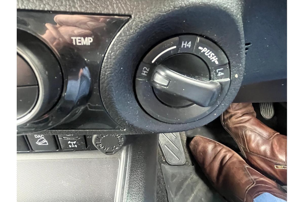 2022 Toyota Hilux SR5 GUN126R 4X4