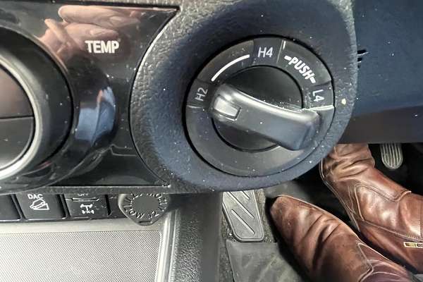 2022 Toyota Hilux SR5 GUN126R 4X4