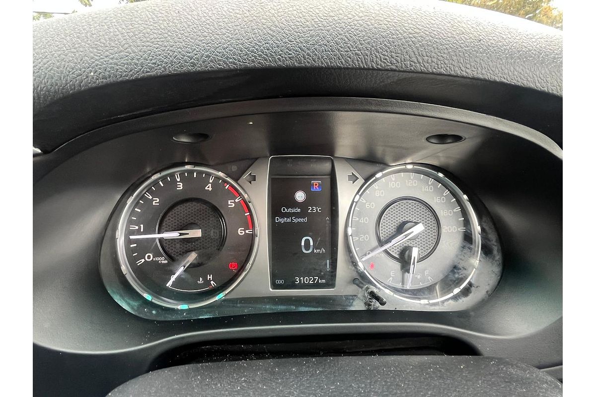 2022 Toyota Hilux SR5 GUN126R 4X4