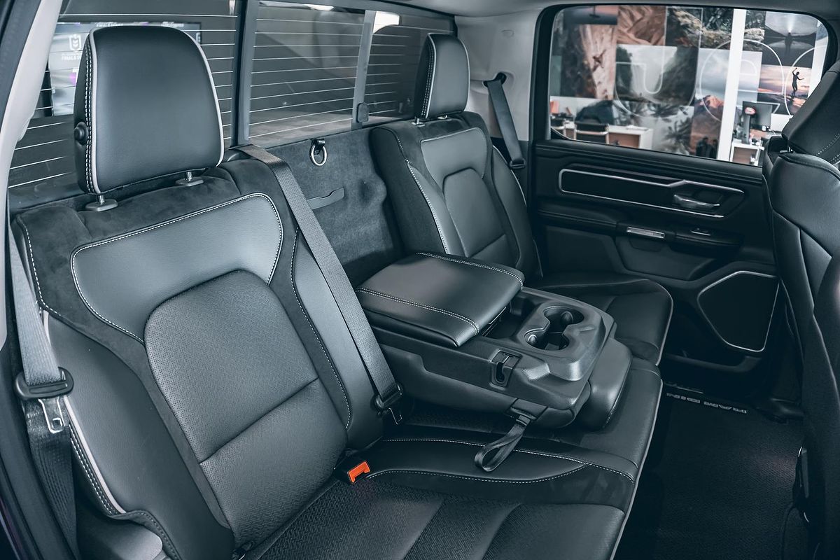 2024 RAM 1500 Laramie Sport RamBox DT 4X4 SWB
