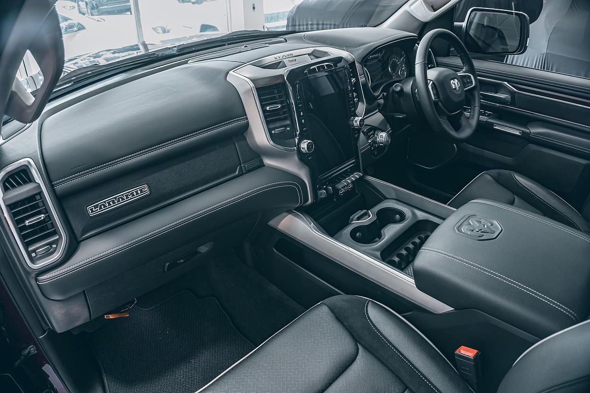 2024 RAM 1500 Laramie Sport RamBox DT 4X4 SWB