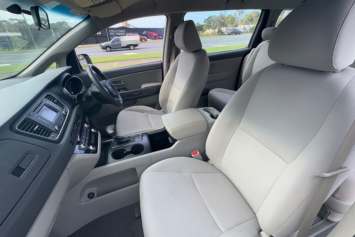 2017 Kia Carnival S YP